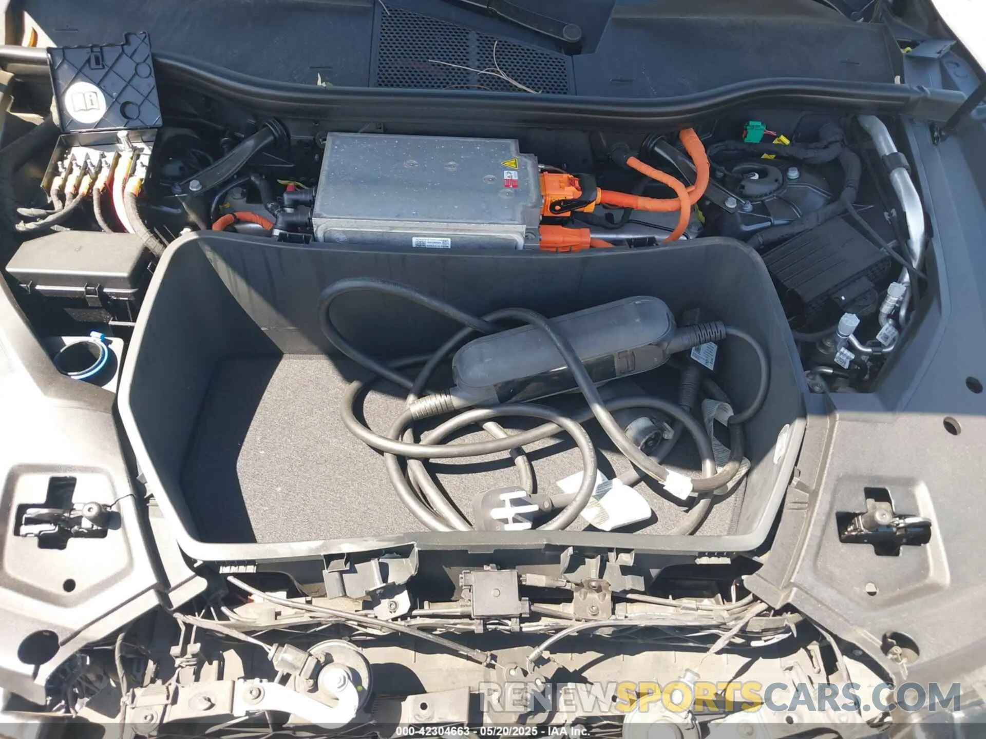 10 Photograph of a damaged car WA12ABGEXLB035392 AUDI E-TRON 2020