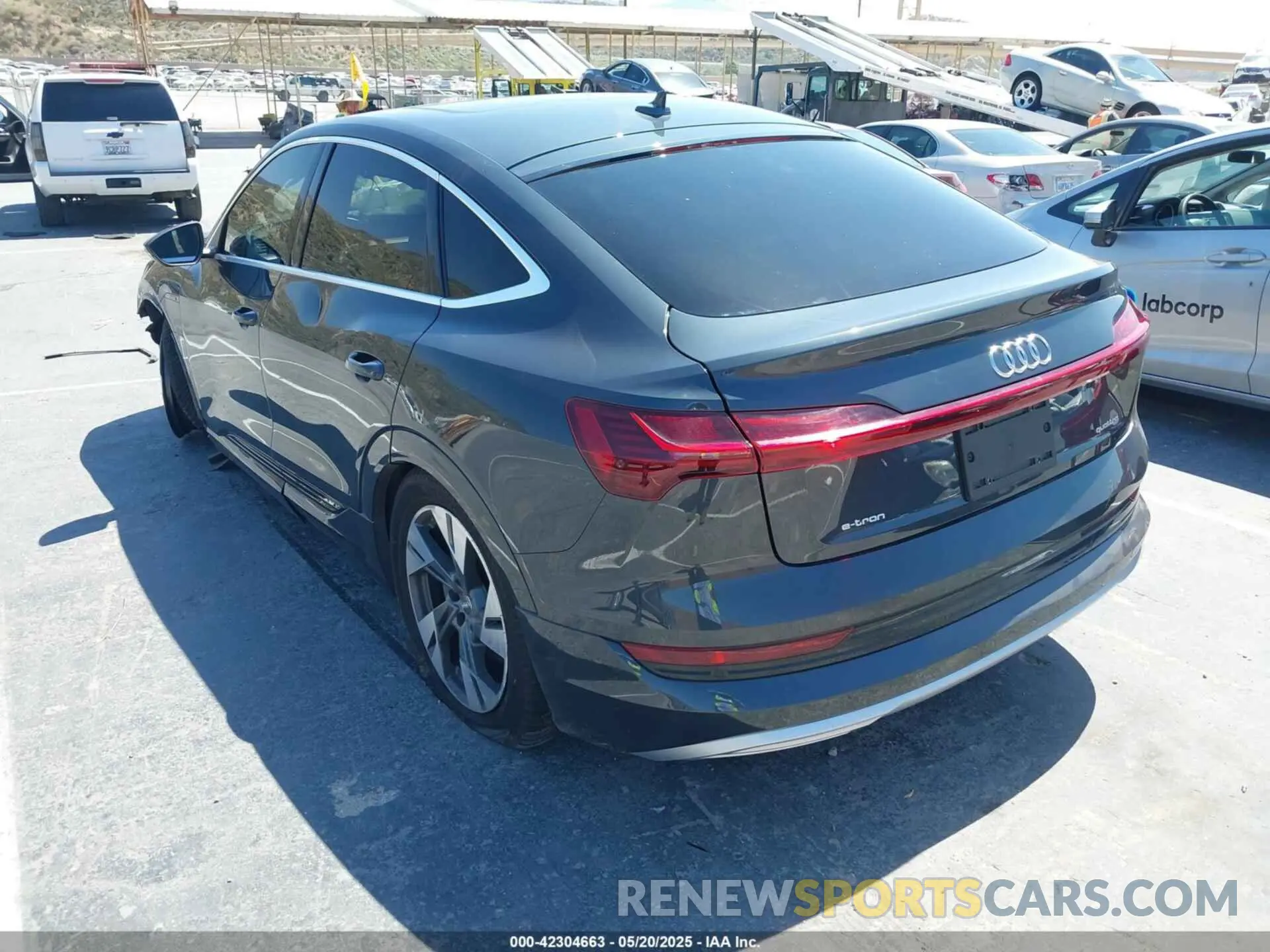 3 Photograph of a damaged car WA12ABGEXLB035392 AUDI E-TRON 2020