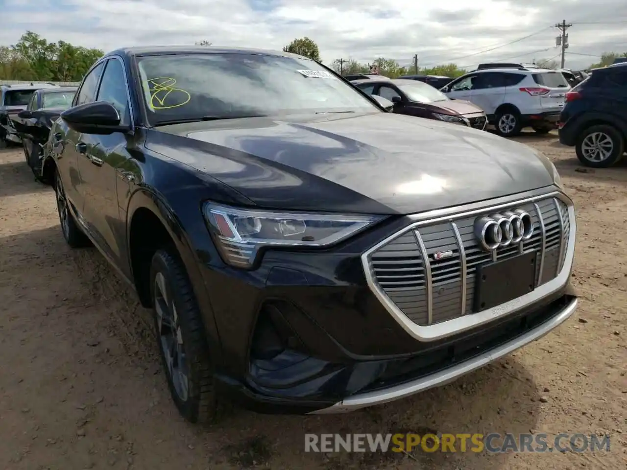 1 Photograph of a damaged car WA11AAGE1MB001980 AUDI E-TRON 2021