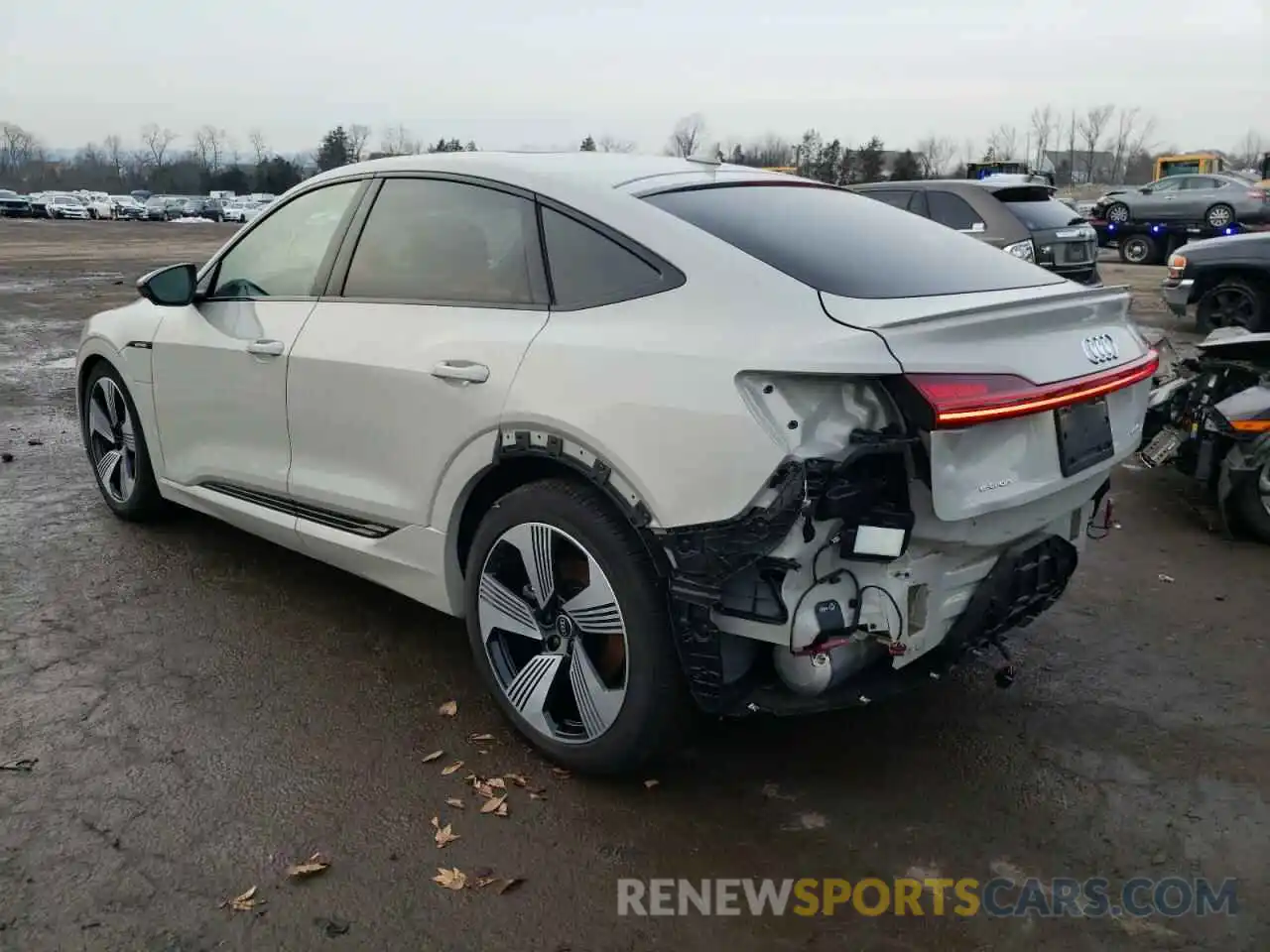 3 Photograph of a damaged car WA13AAGE4MB012478 AUDI E-TRON 2021