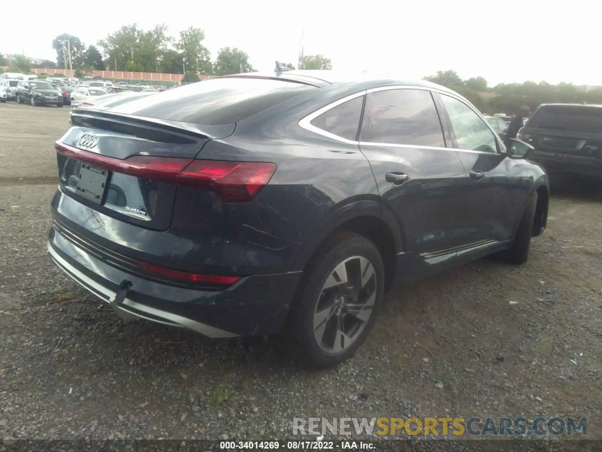 4 Photograph of a damaged car WA13AAGE7MB004259 AUDI E-TRON 2021