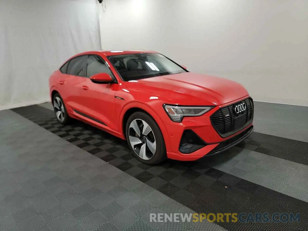 1 Photograph of a damaged car WA13AAGEXMB030421 AUDI E-TRON 2021