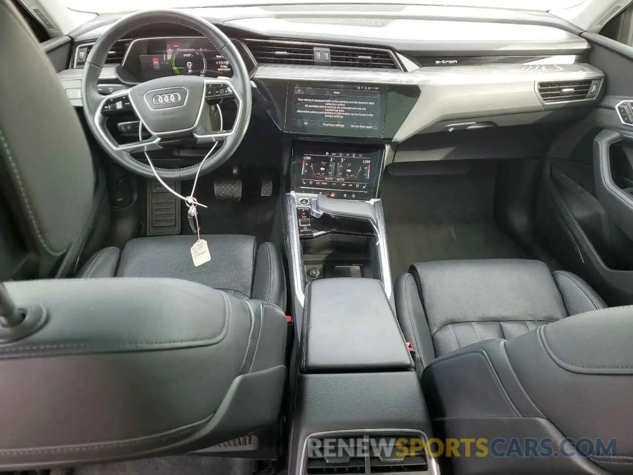 8 Photograph of a damaged car WA13ABGE8MB008083 AUDI E-TRON 2021