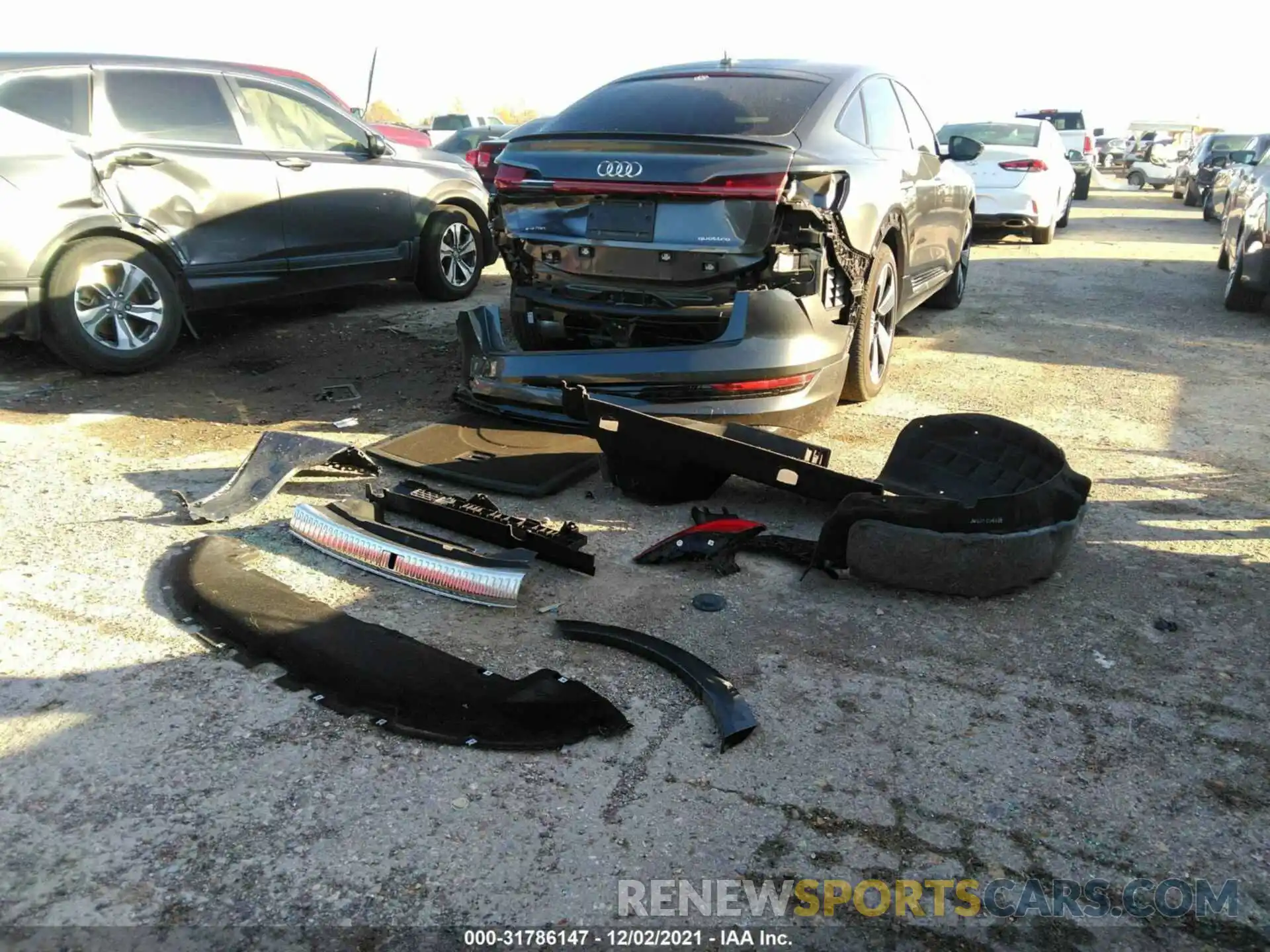 12 Photograph of a damaged car WA13ABGEXMB004536 AUDI E-TRON 2021