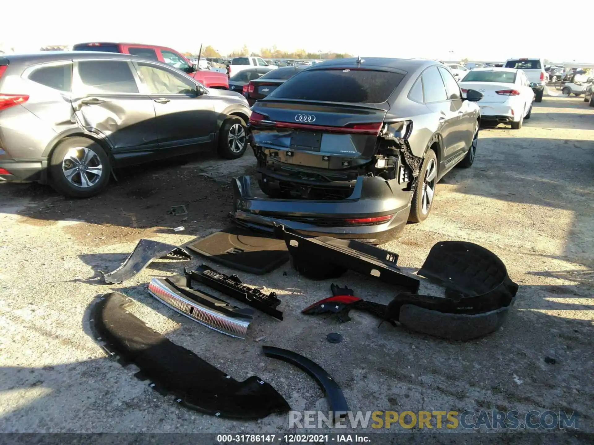 6 Photograph of a damaged car WA13ABGEXMB004536 AUDI E-TRON 2021