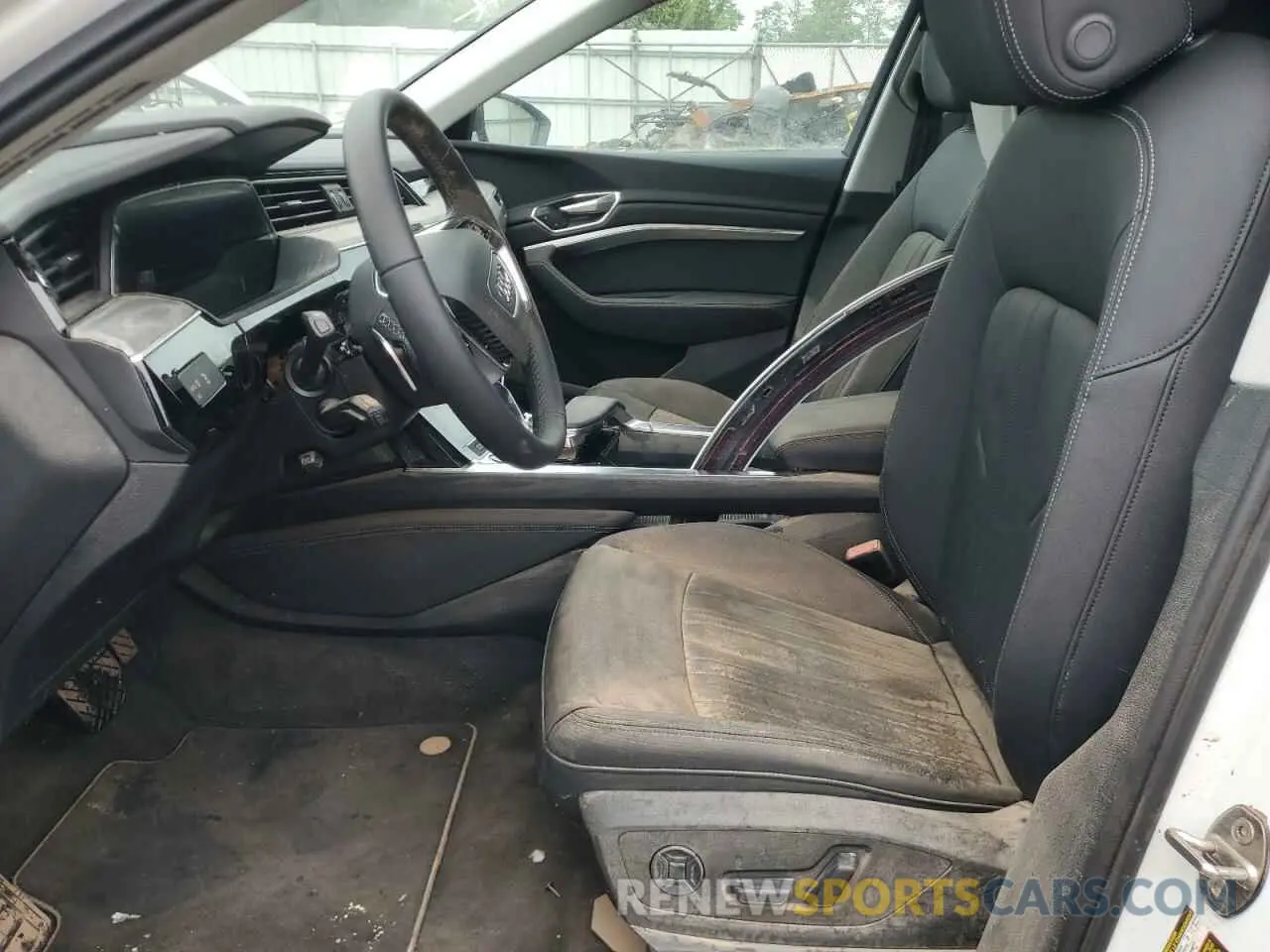7 Photograph of a damaged car WA1AAAGE2MB037094 AUDI E-TRON 2021