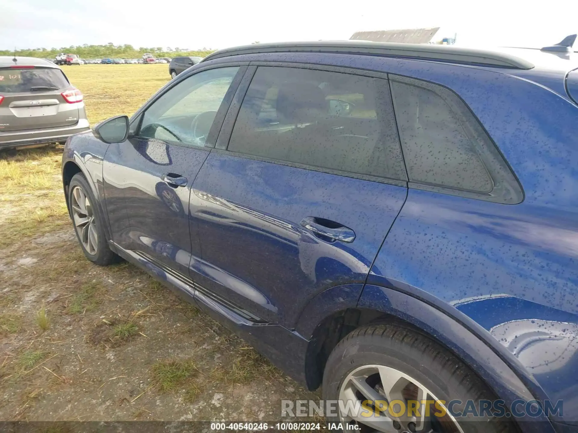 13 Photograph of a damaged car WA1AAAGE3MB002550 AUDI E-TRON 2021