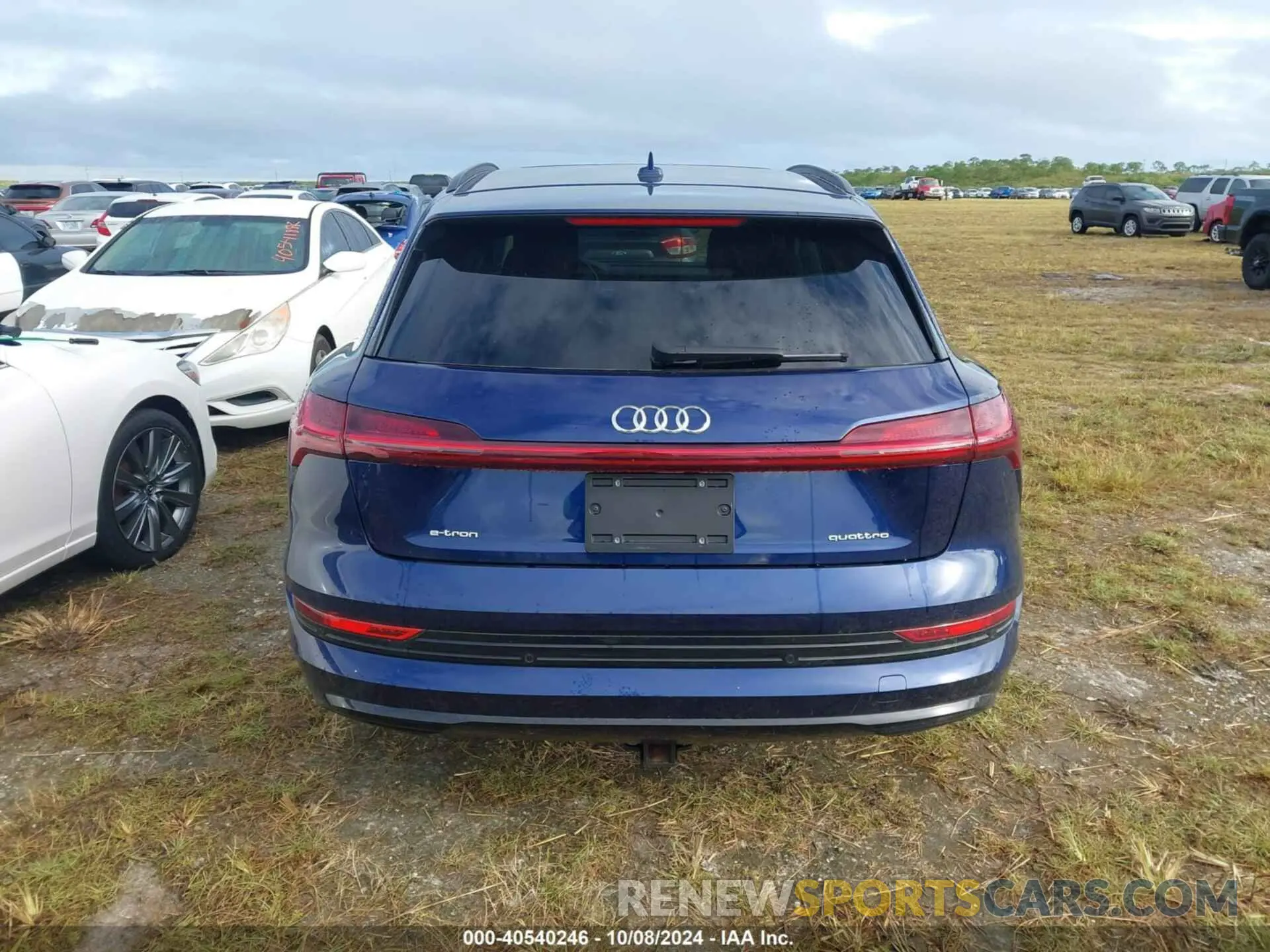 15 Photograph of a damaged car WA1AAAGE3MB002550 AUDI E-TRON 2021