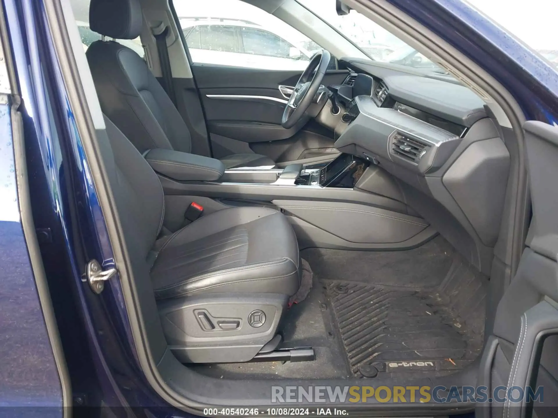 5 Photograph of a damaged car WA1AAAGE3MB002550 AUDI E-TRON 2021