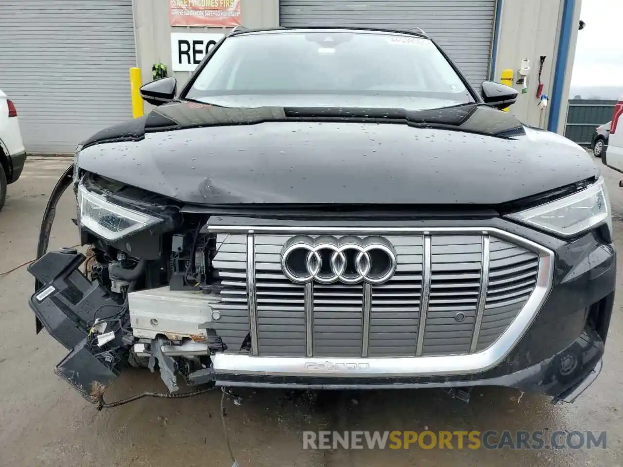 5 Photograph of a damaged car WA1AAAGE5MB008110 AUDI E-TRON 2021