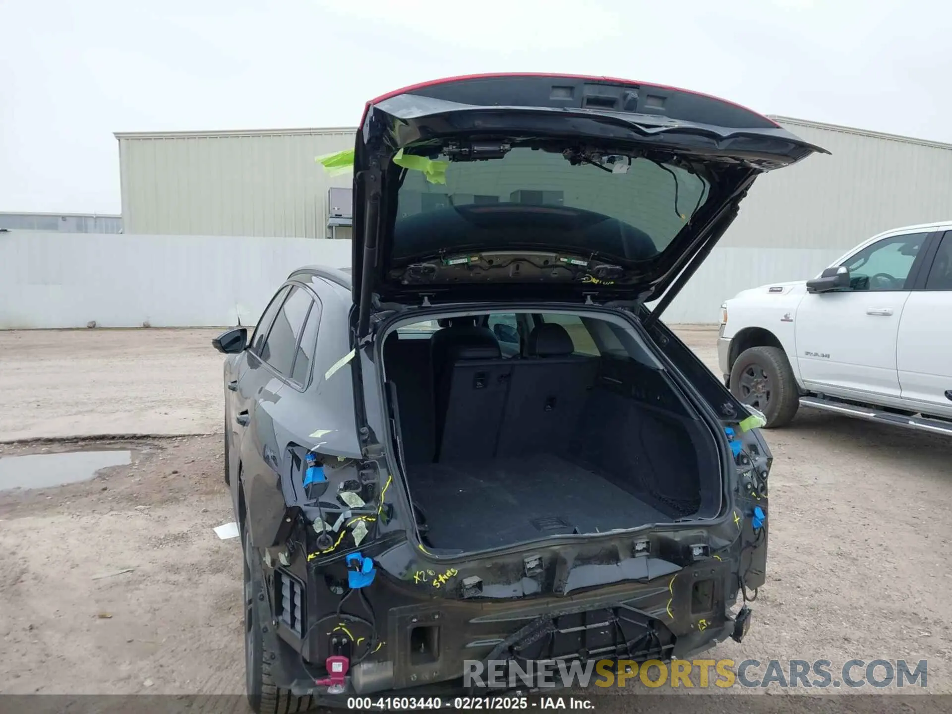 20 Photograph of a damaged car WA1AAAGE6MB027927 AUDI E-TRON 2021