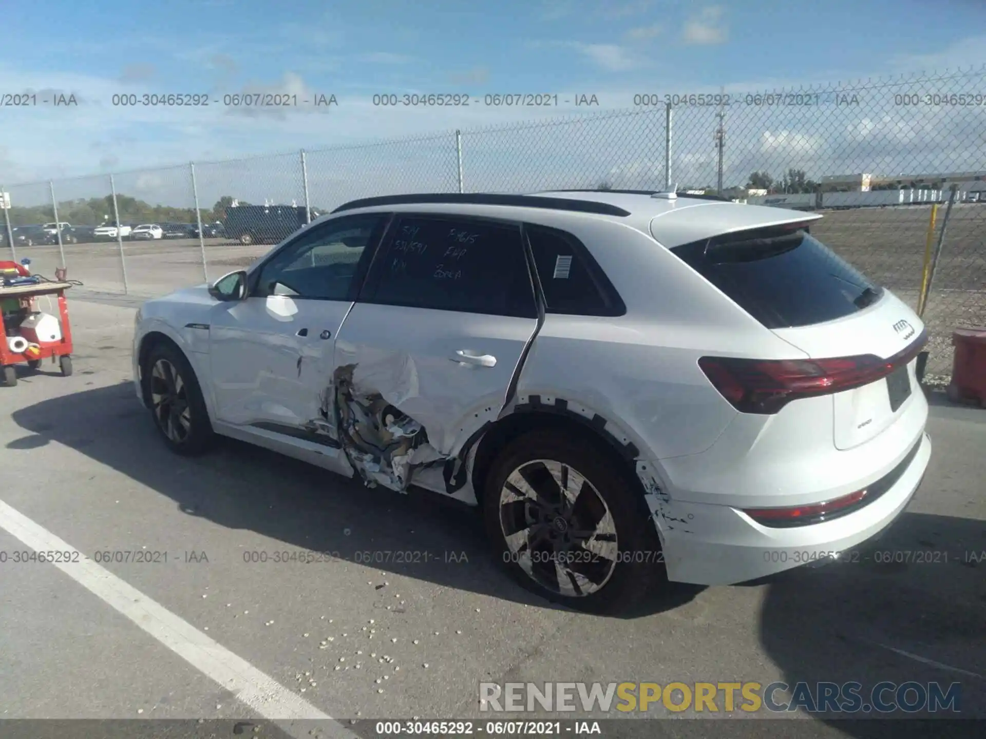 3 Photograph of a damaged car WA1AAAGE9MB009597 AUDI E-TRON 2021