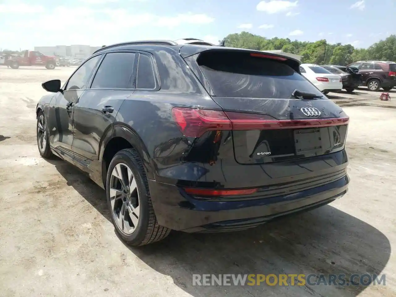 3 Photograph of a damaged car WA1AAAGE9MB031700 AUDI E-TRON 2021