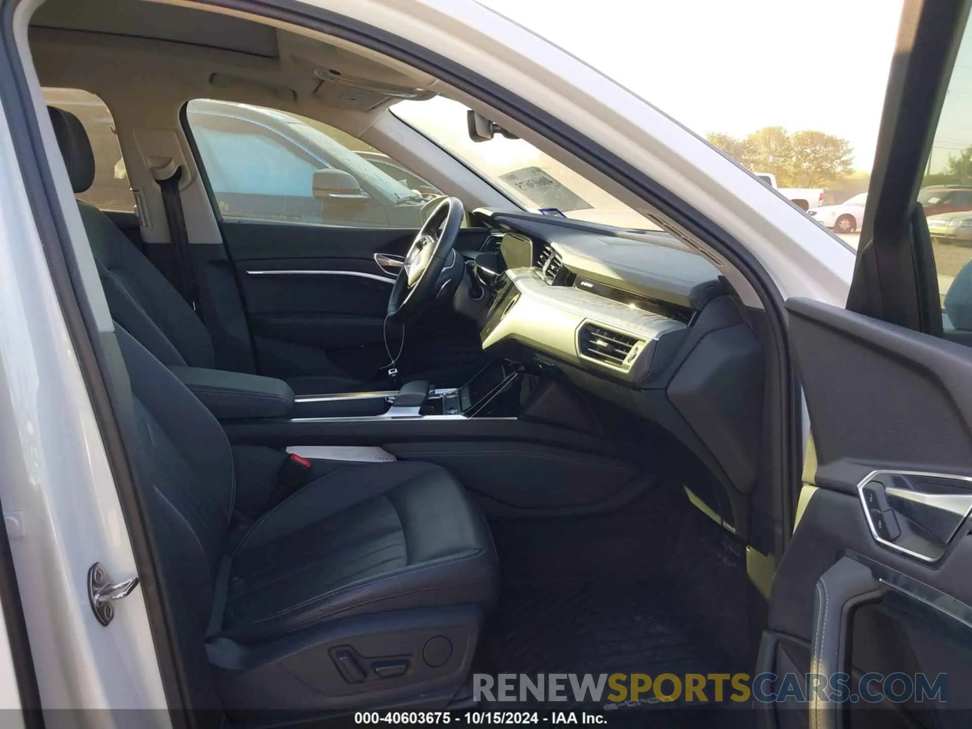 5 Photograph of a damaged car WA1AAAGEXMB013643 AUDI E-TRON 2021