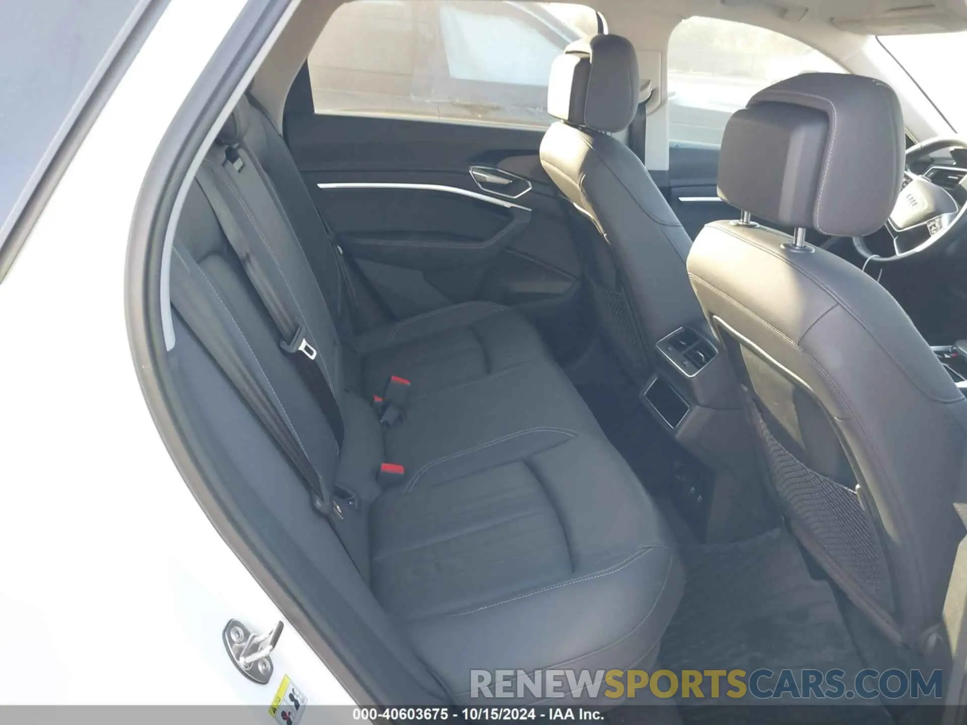 8 Photograph of a damaged car WA1AAAGEXMB013643 AUDI E-TRON 2021