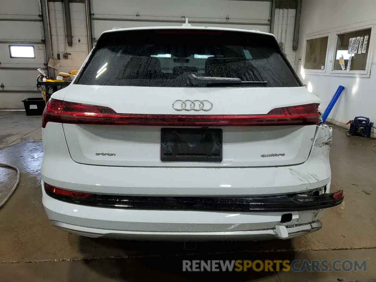 6 Photograph of a damaged car WA1AABGE5MB005200 AUDI E-TRON 2021