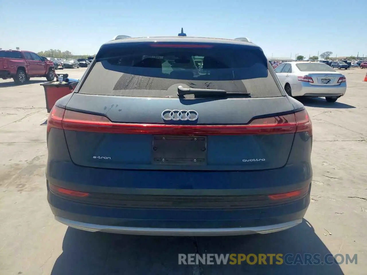 6 Photograph of a damaged car WA1LAAGE5MB030598 AUDI E-TRON 2021