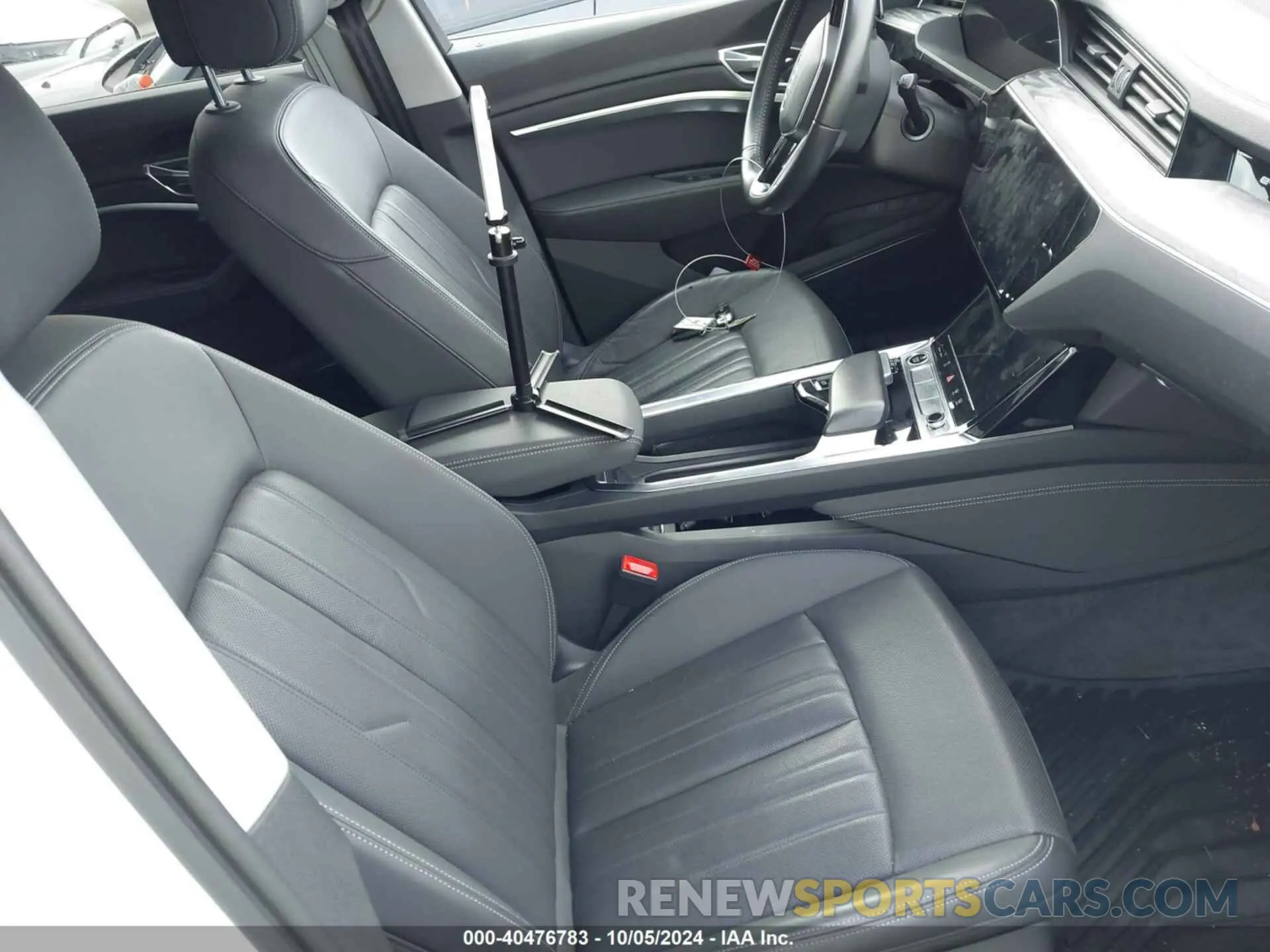 5 Photograph of a damaged car WA1LAAGE7MB010868 AUDI E-TRON 2021