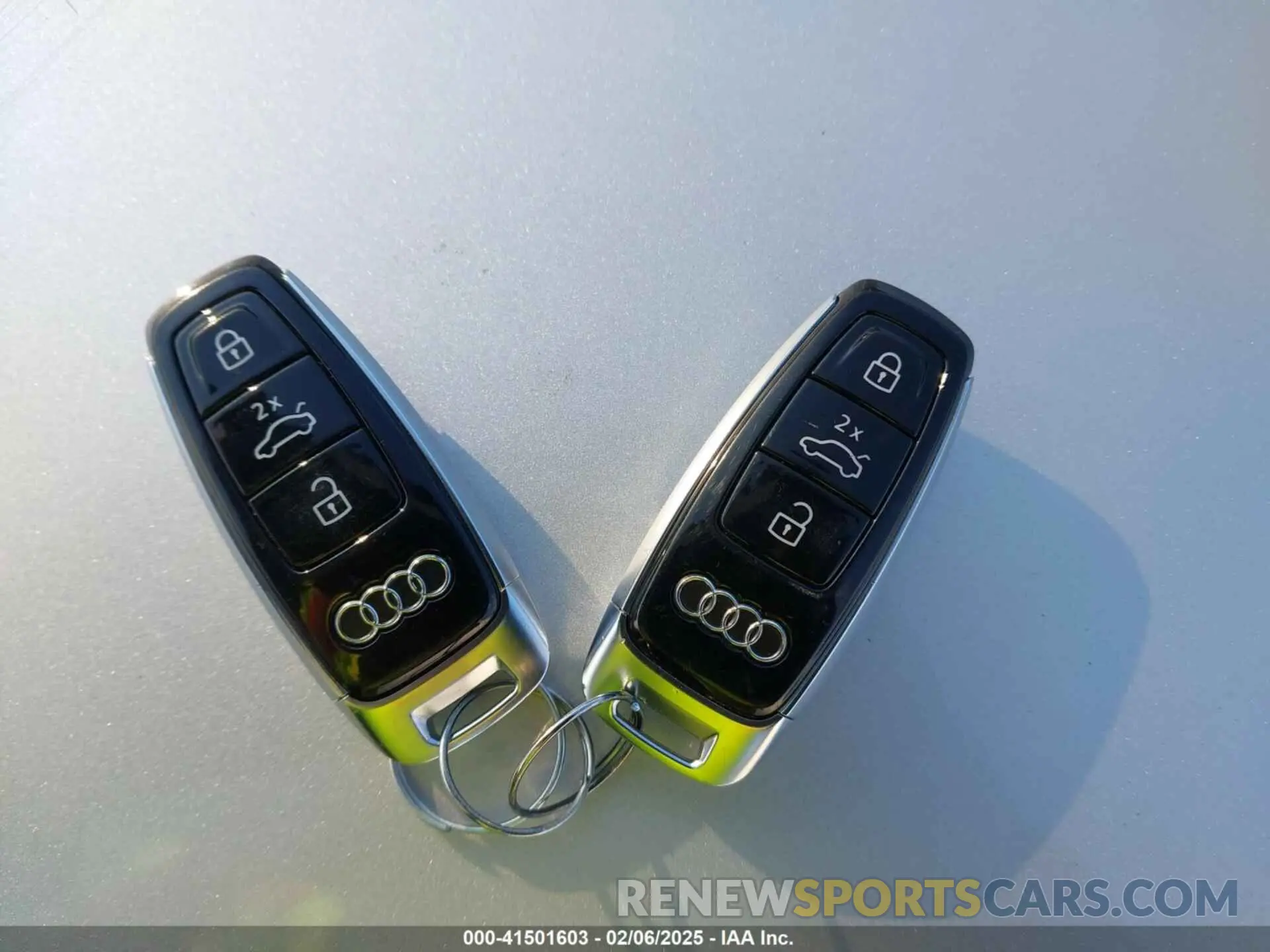 11 Photograph of a damaged car WA1LAAGE9MB002545 AUDI E-TRON 2021