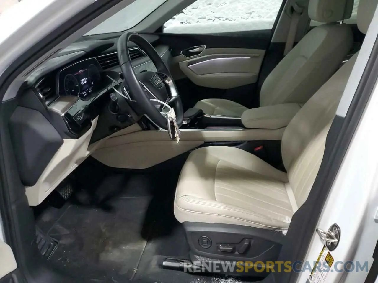 7 Photograph of a damaged car WA1LAAGE9MB003971 AUDI E-TRON 2021