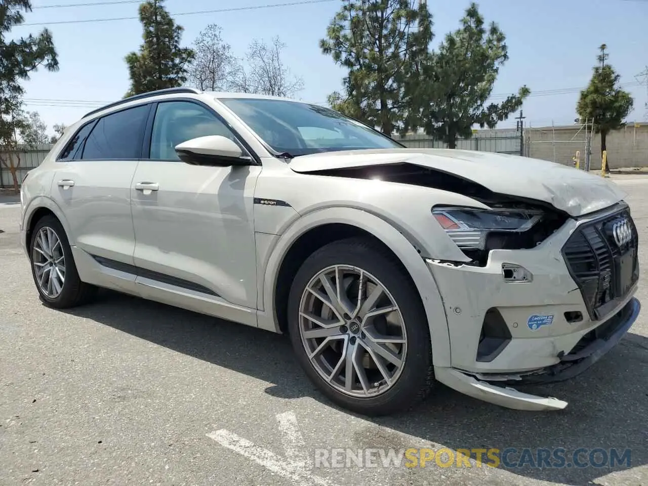 4 Photograph of a damaged car WA1VAAGE9MB024067 AUDI E-TRON 2021
