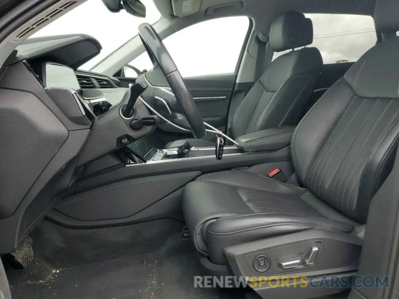 7 Photograph of a damaged car WA1VABGE0MB004327 AUDI E-TRON 2021