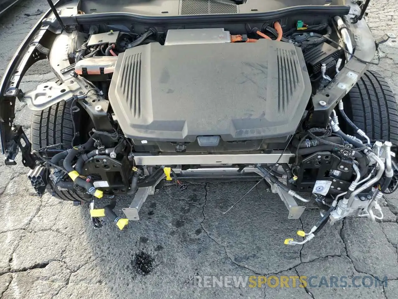 12 Photograph of a damaged car WA11AAGE8NB022696 AUDI E-TRON 2022