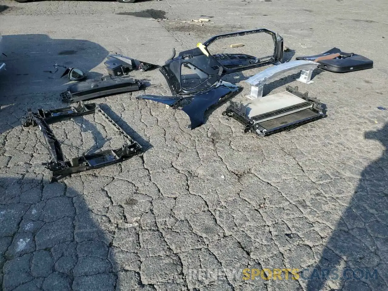 13 Photograph of a damaged car WA11AAGE8NB022696 AUDI E-TRON 2022