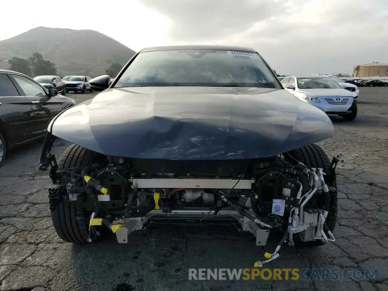 5 Photograph of a damaged car WA11AAGE8NB022696 AUDI E-TRON 2022