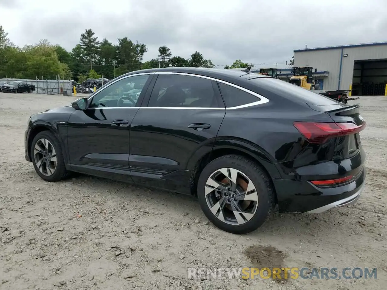 2 Photograph of a damaged car WA12AAGE7NB007093 AUDI E-TRON 2022