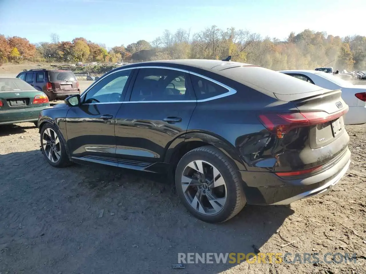 2 Photograph of a damaged car WA12ABGE8NB022921 AUDI E-TRON 2022