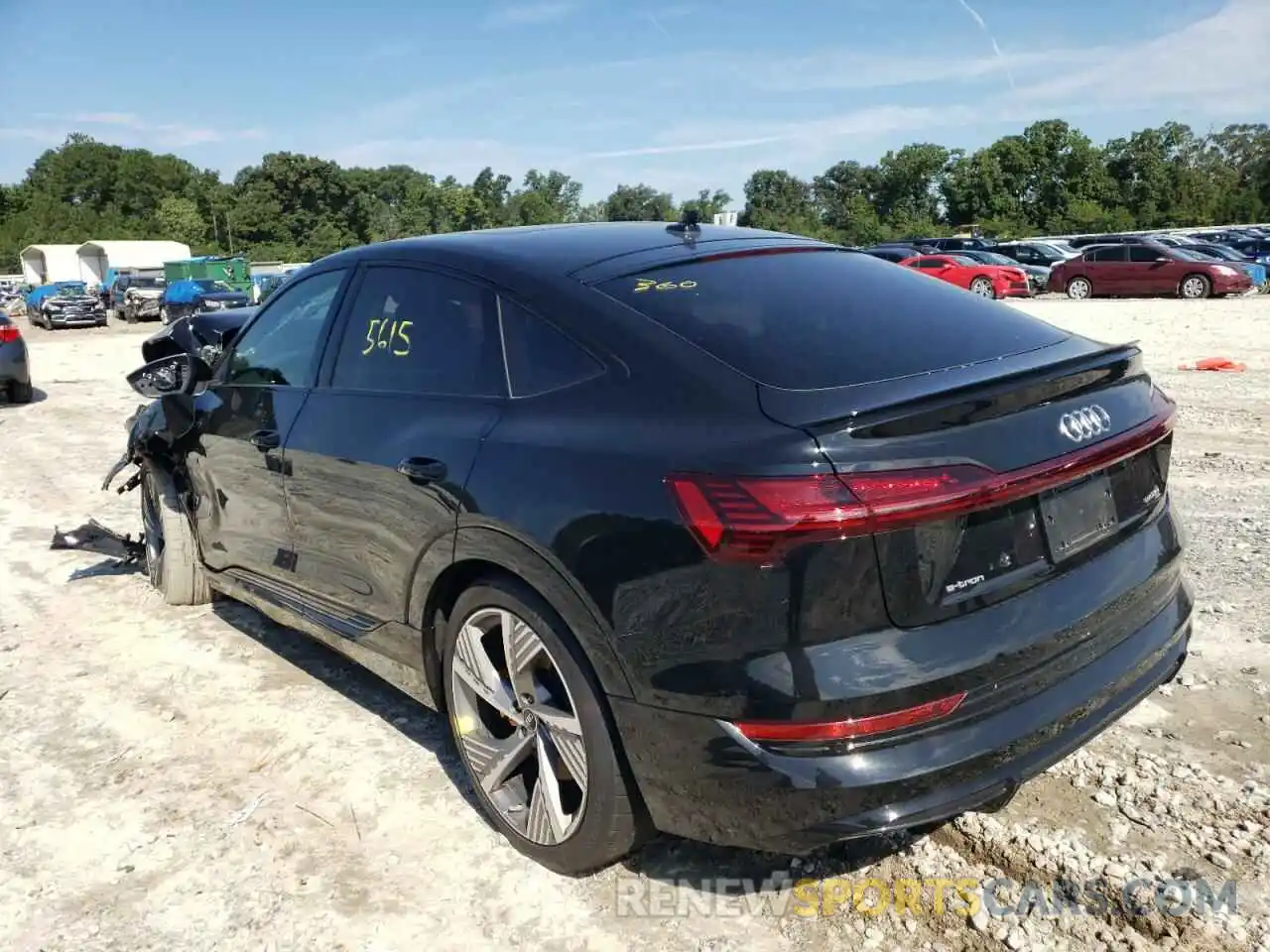 3 Photograph of a damaged car WA13AAGE5NB012295 AUDI E-TRON 2022