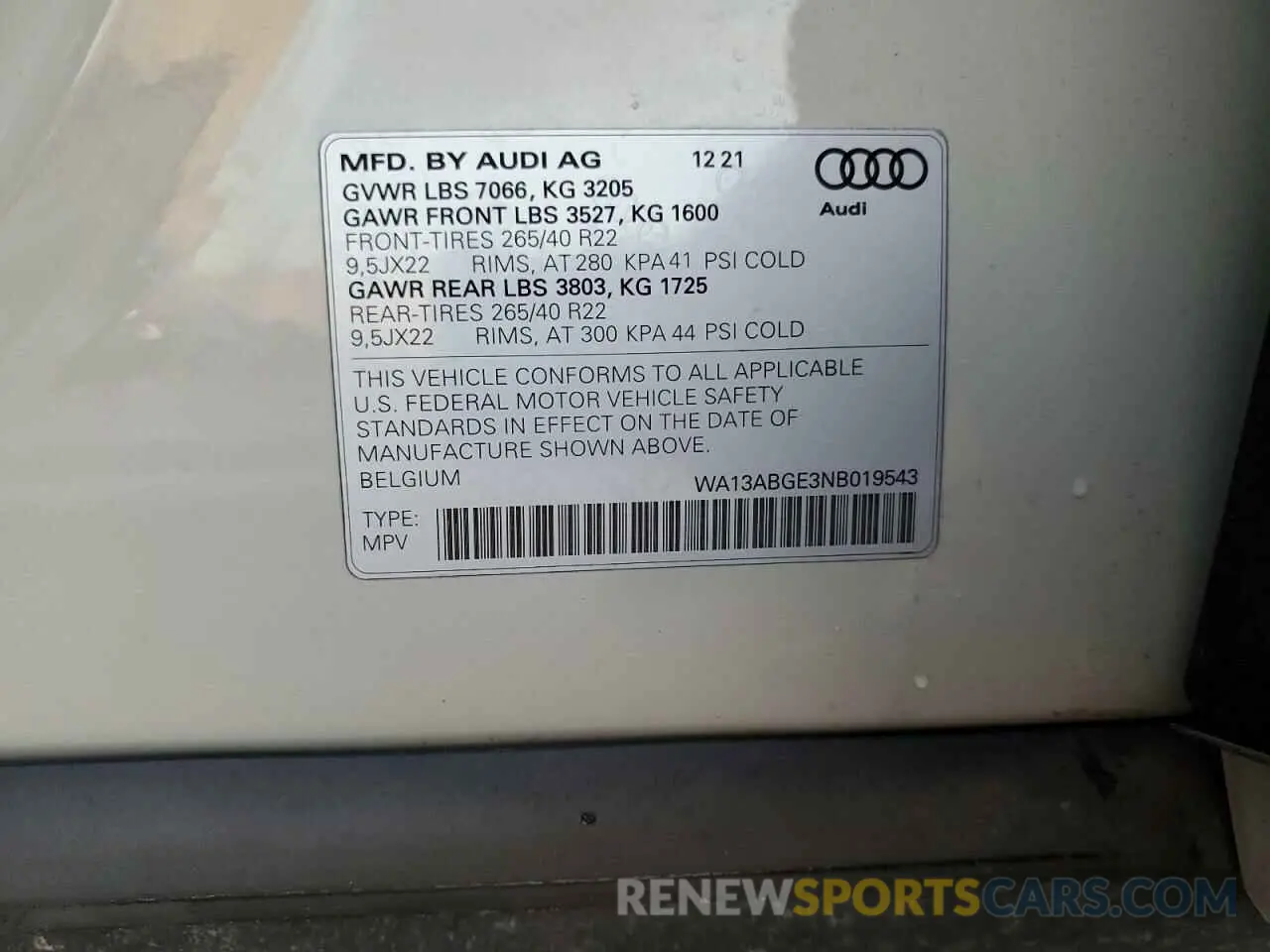13 Photograph of a damaged car WA13ABGE3NB019543 AUDI E-TRON 2022