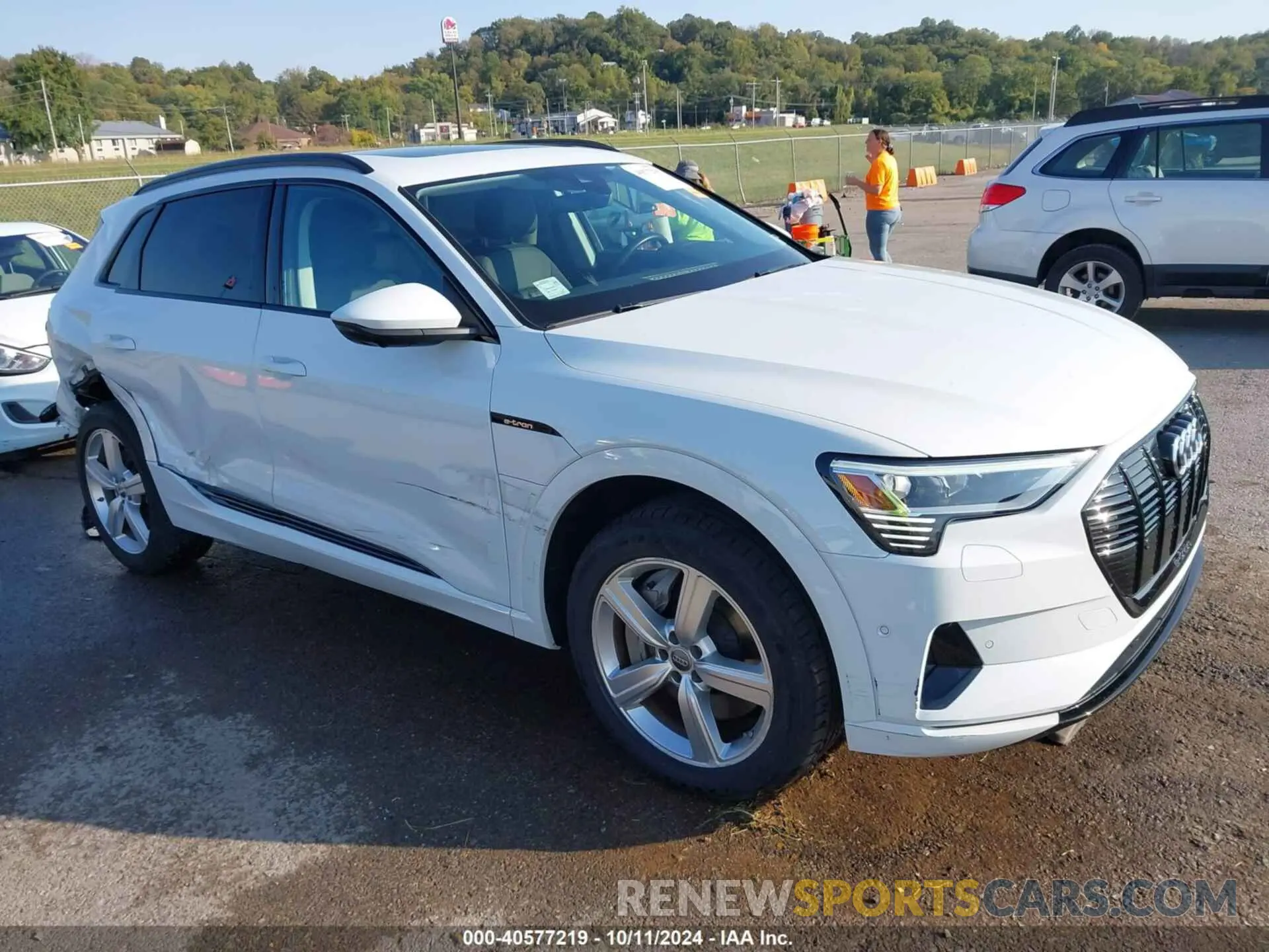 1 Photograph of a damaged car WA1AAAGE0NB025575 AUDI E-TRON 2022