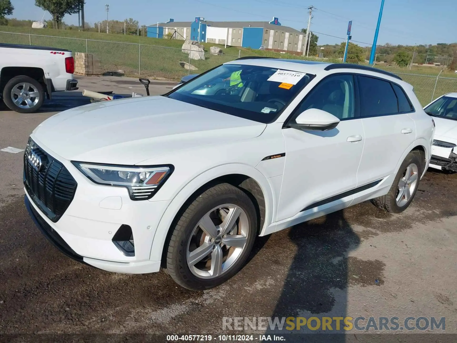 2 Photograph of a damaged car WA1AAAGE0NB025575 AUDI E-TRON 2022
