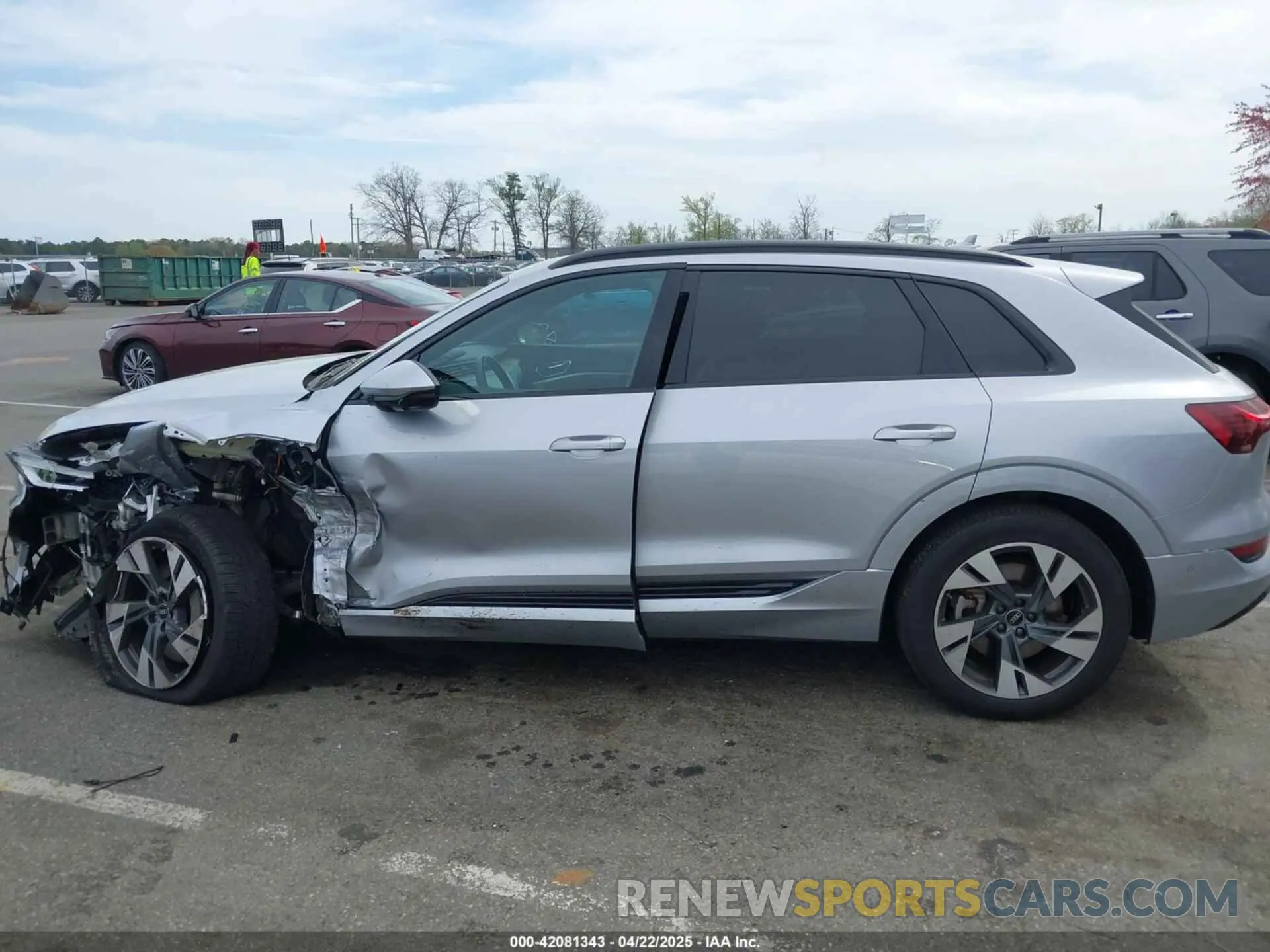 14 Photograph of a damaged car WA1AAAGE3NB033122 AUDI E-TRON 2022