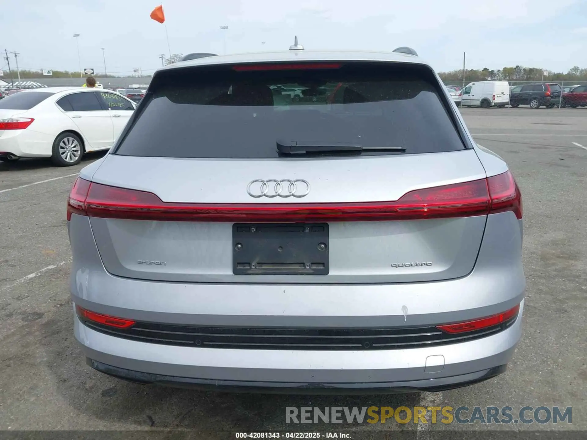 16 Photograph of a damaged car WA1AAAGE3NB033122 AUDI E-TRON 2022