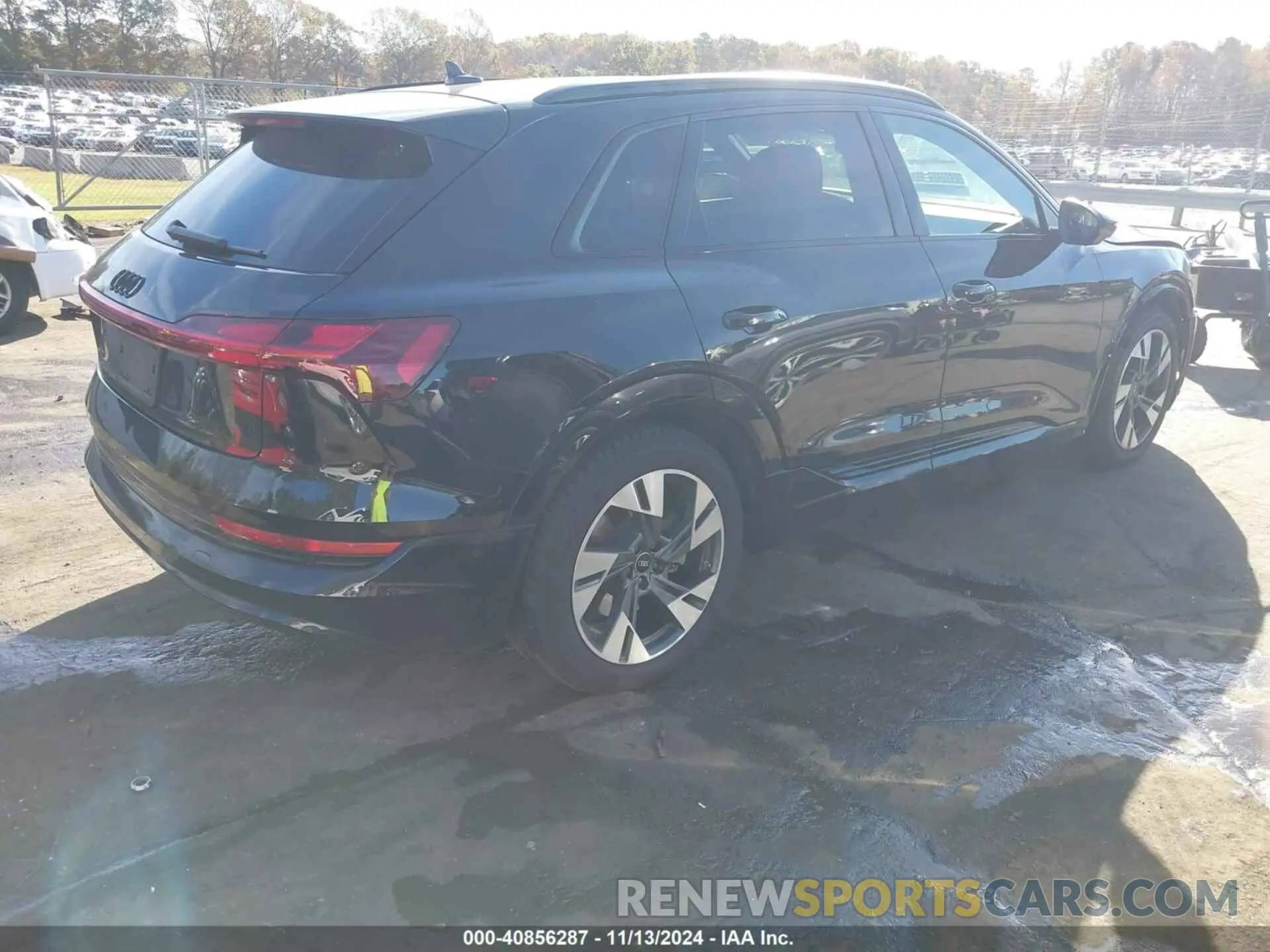 4 Photograph of a damaged car WA1AAAGE6NB029002 AUDI E-TRON 2022