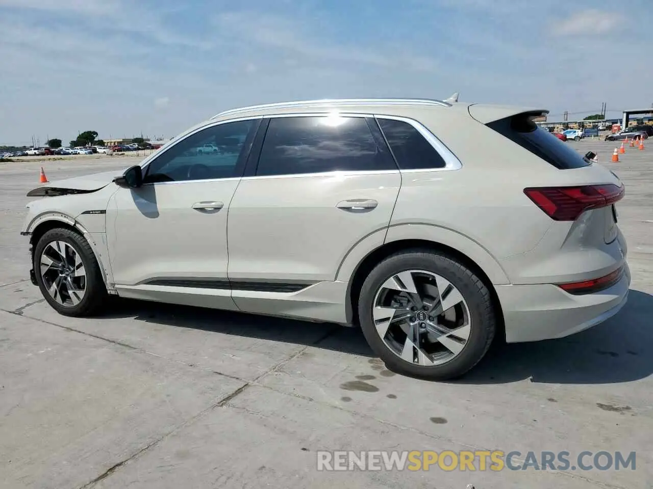 2 Photograph of a damaged car WA1AAAGEXNB023977 AUDI E-TRON 2022