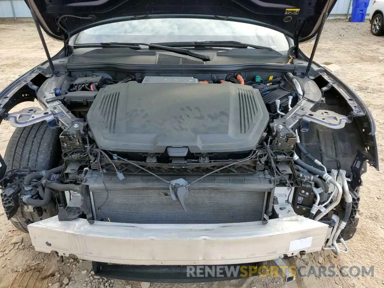 14 Photograph of a damaged car WA1AAAGEXNB031738 AUDI E-TRON 2022