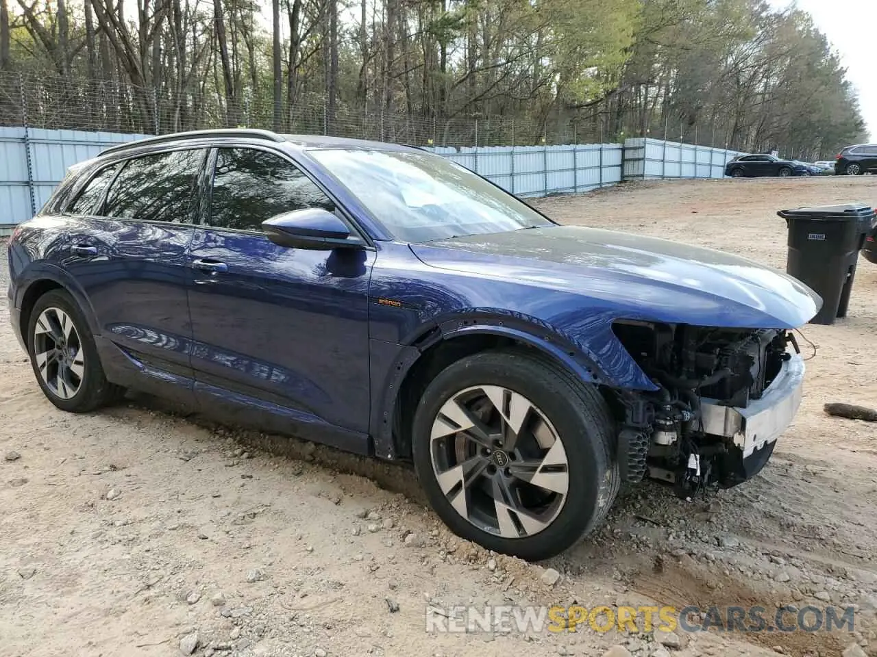 4 Photograph of a damaged car WA1AAAGEXNB031738 AUDI E-TRON 2022
