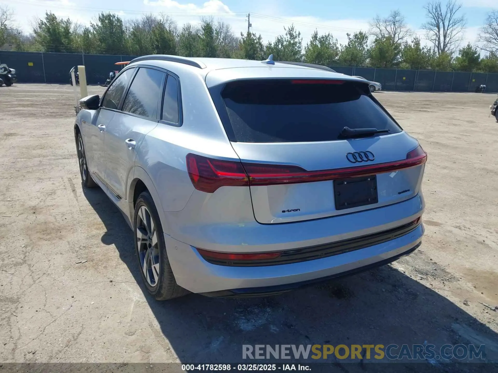 3 Photograph of a damaged car WA1AAAGEXNB047650 AUDI E-TRON 2022