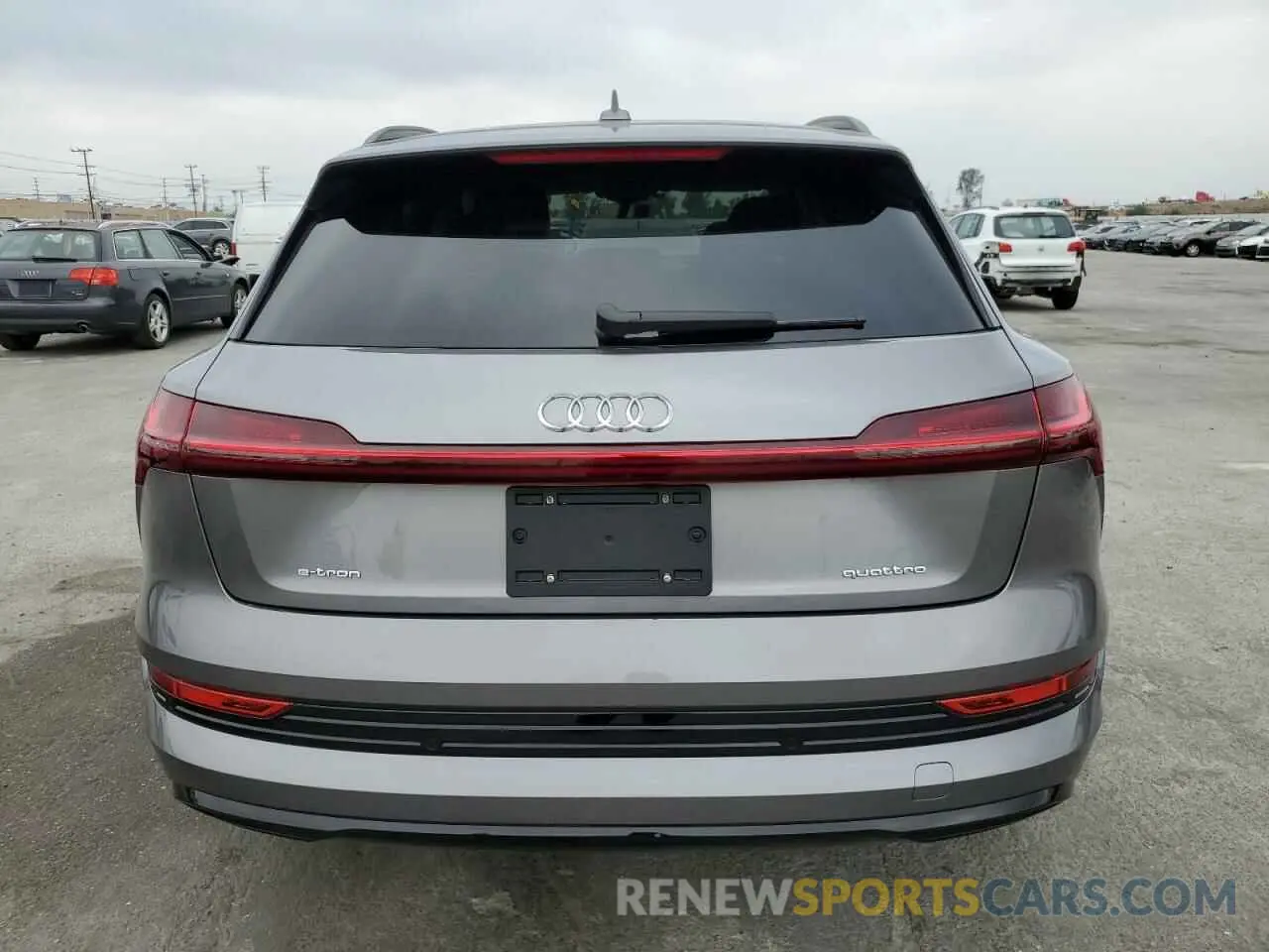 6 Photograph of a damaged car WA1AABGE1NB022142 AUDI E-TRON 2022