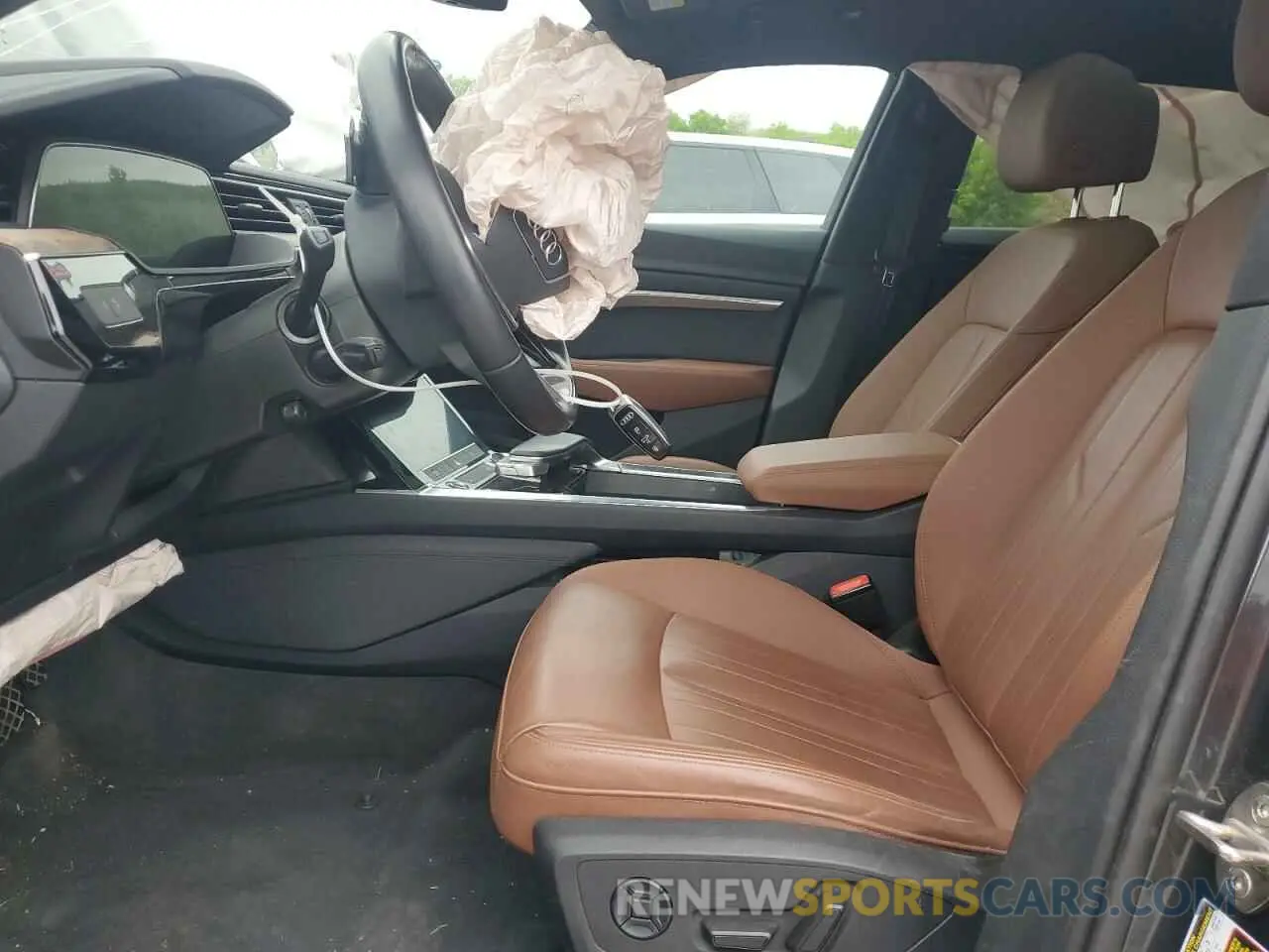 7 Photograph of a damaged car WA1AABGE2NB031299 AUDI E-TRON 2022