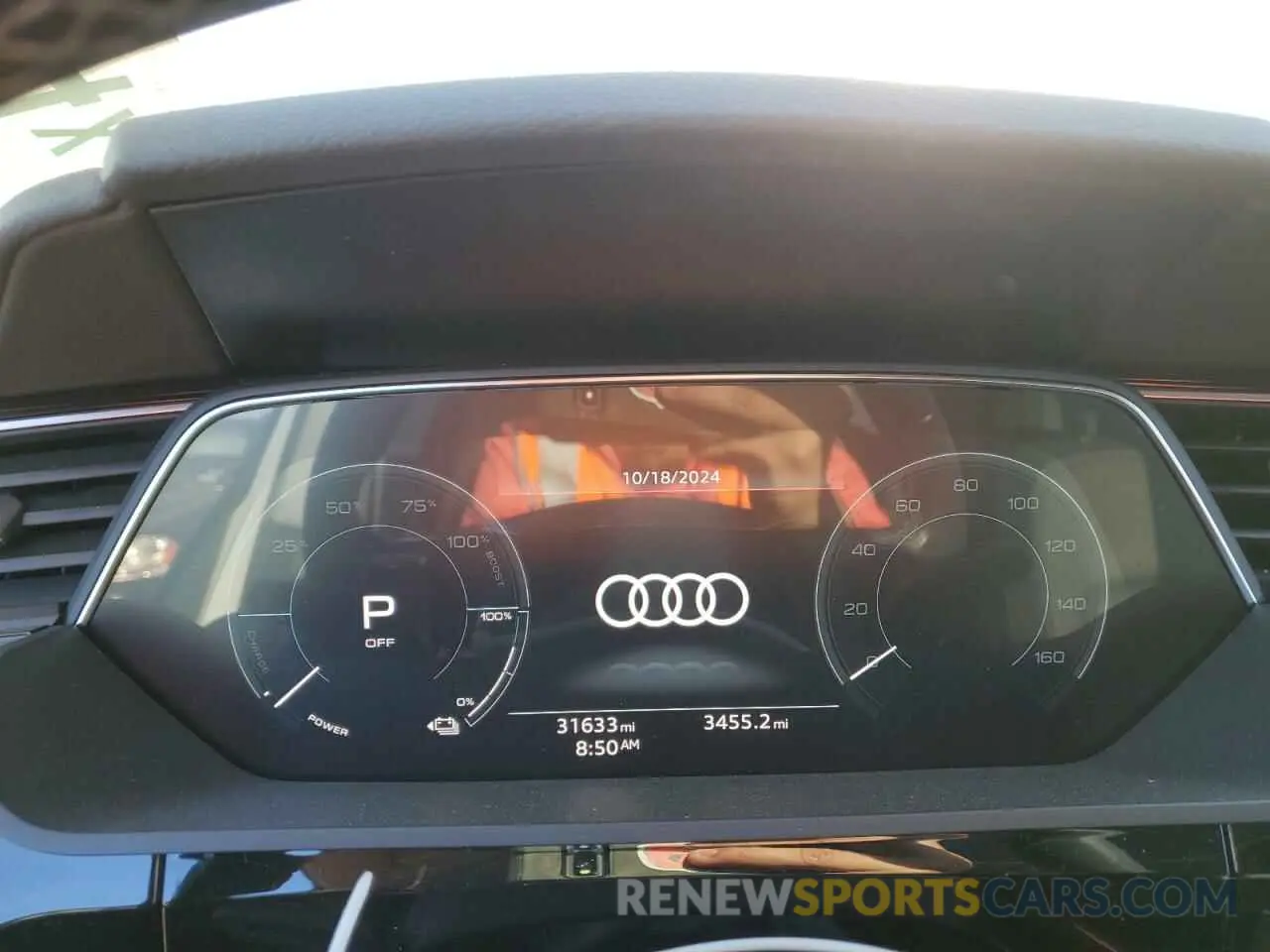 9 Photograph of a damaged car WA1AABGE3NB007271 AUDI E-TRON 2022