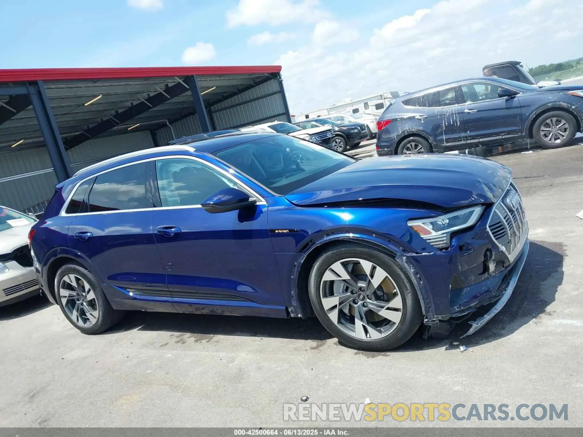 14 Photograph of a damaged car WA1AABGE6NB022332 AUDI E-TRON 2022