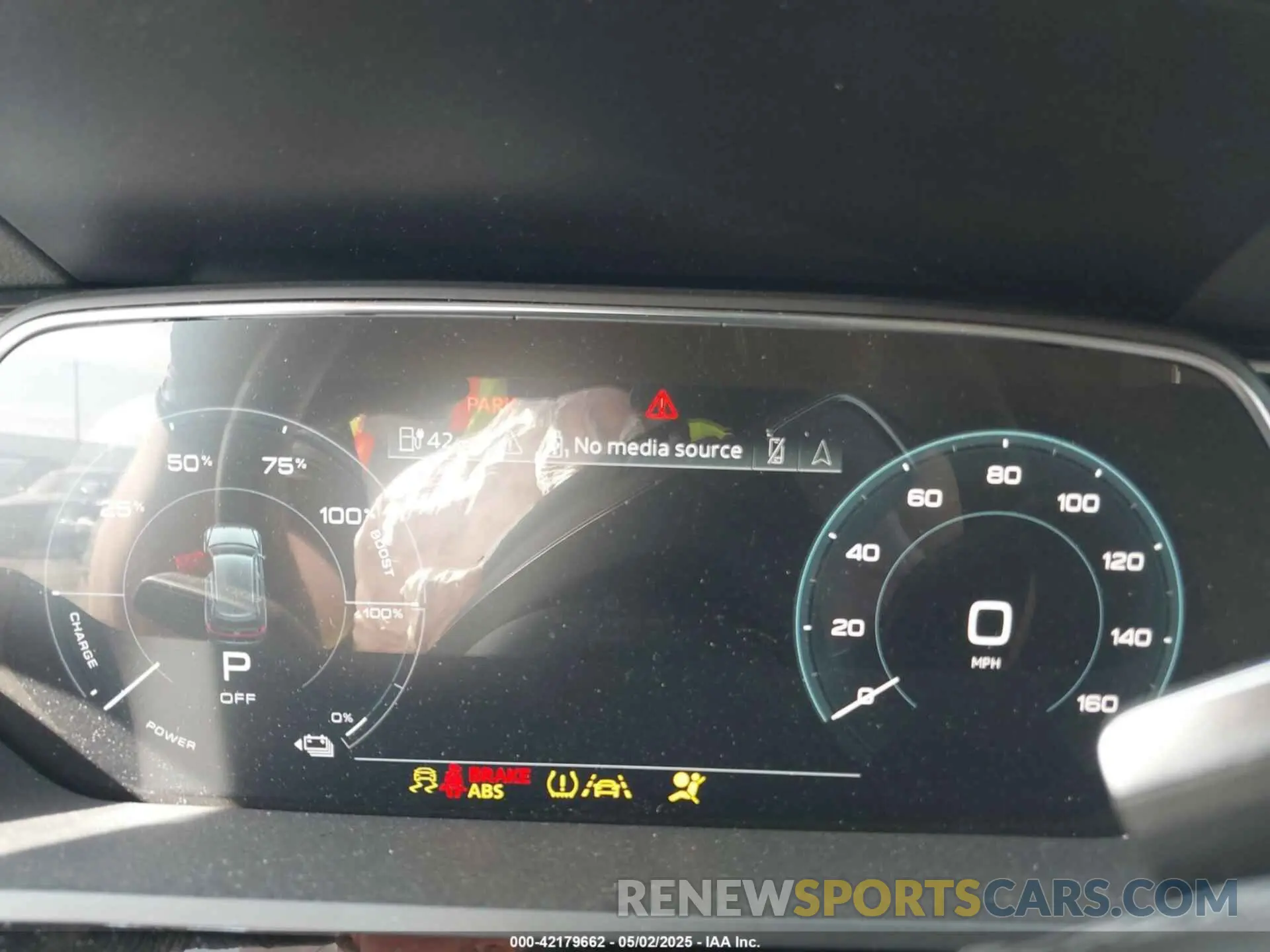 14 Photograph of a damaged car WA1AABGE7NB024560 AUDI E-TRON 2022