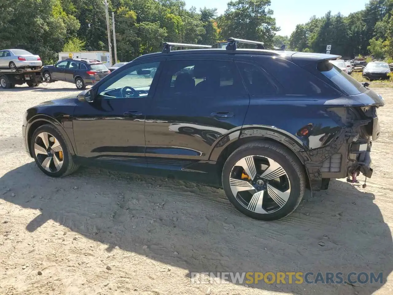 2 Photograph of a damaged car WA1LAAGE0NB005285 AUDI E-TRON 2022