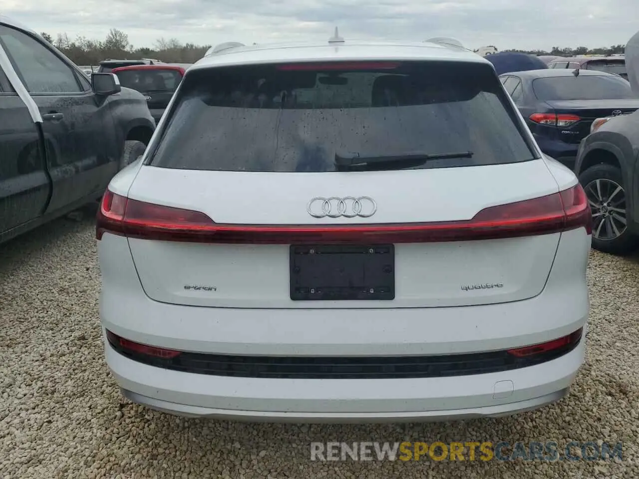 6 Photograph of a damaged car WA1LAAGE0NB033605 AUDI E-TRON 2022