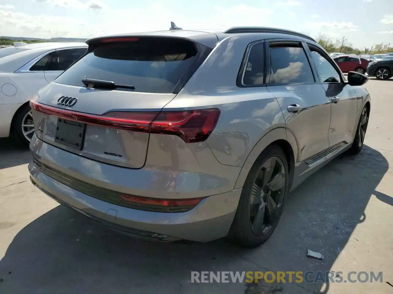 4 Photograph of a damaged car WA1LAAGE3NB033016 AUDI E-TRON 2022